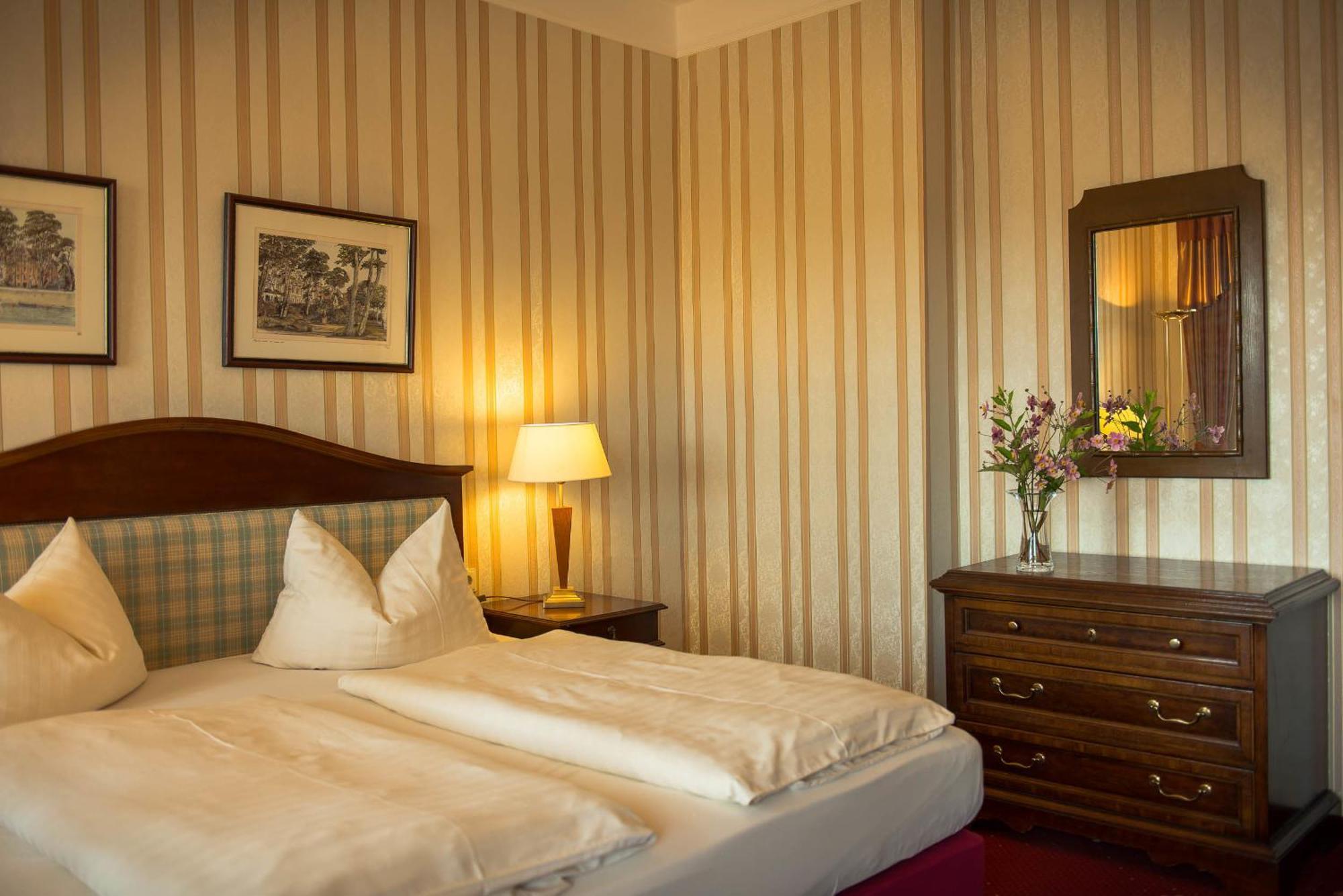 Flair Hotel Villa Ilske Bad Kosen Ruang foto