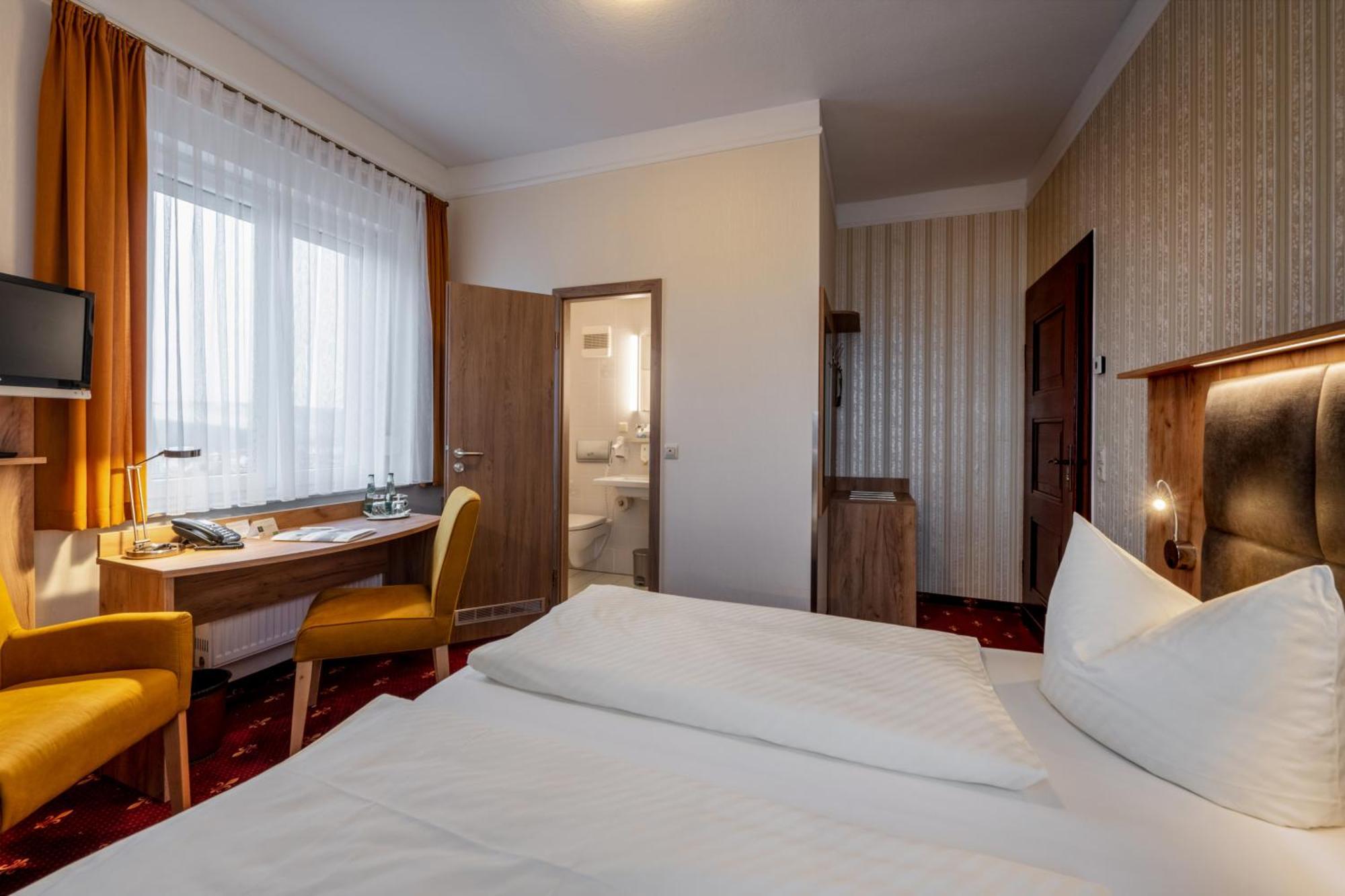 Flair Hotel Villa Ilske Bad Kosen Bagian luar foto